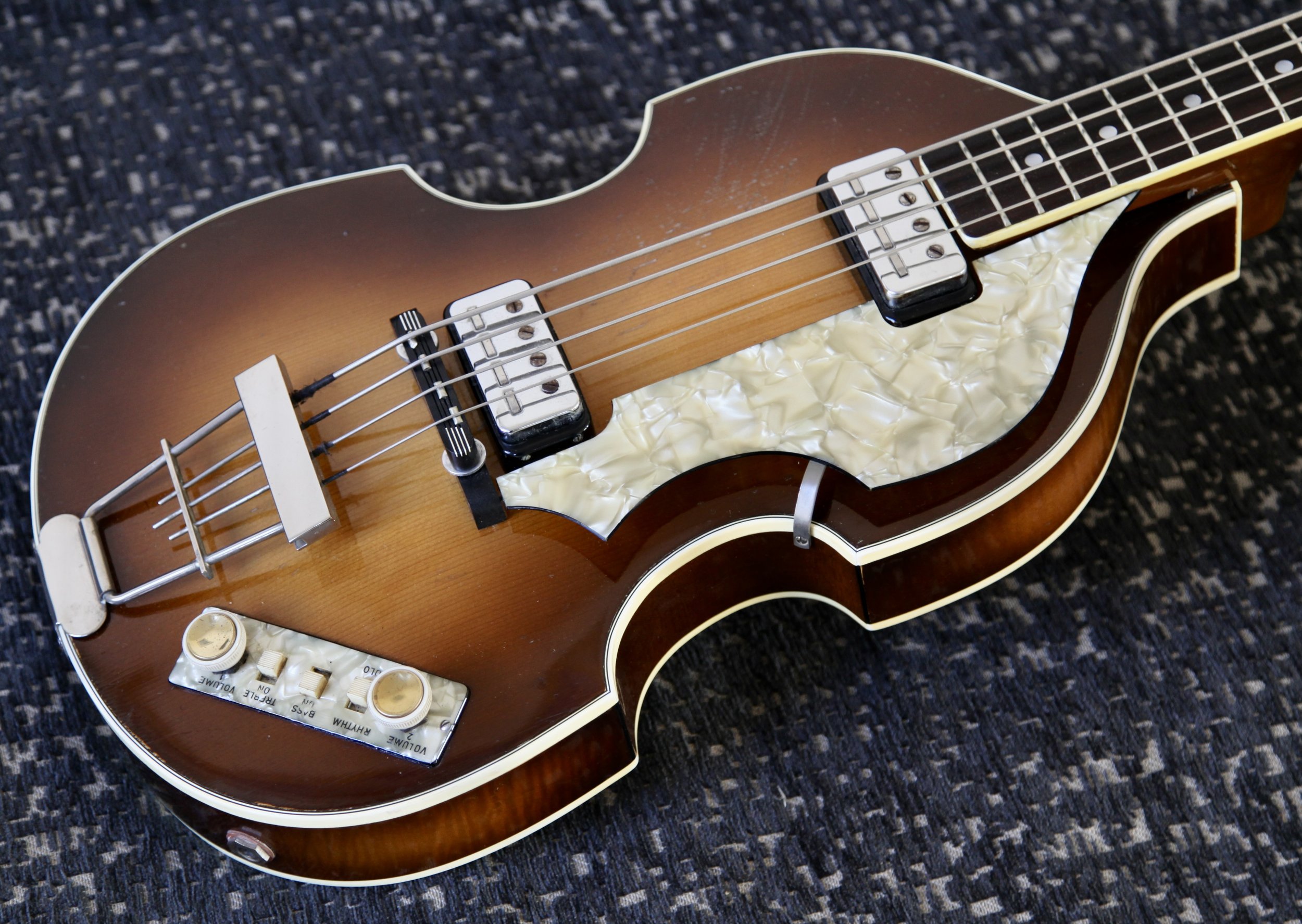 1964 Höfner Violin Bass