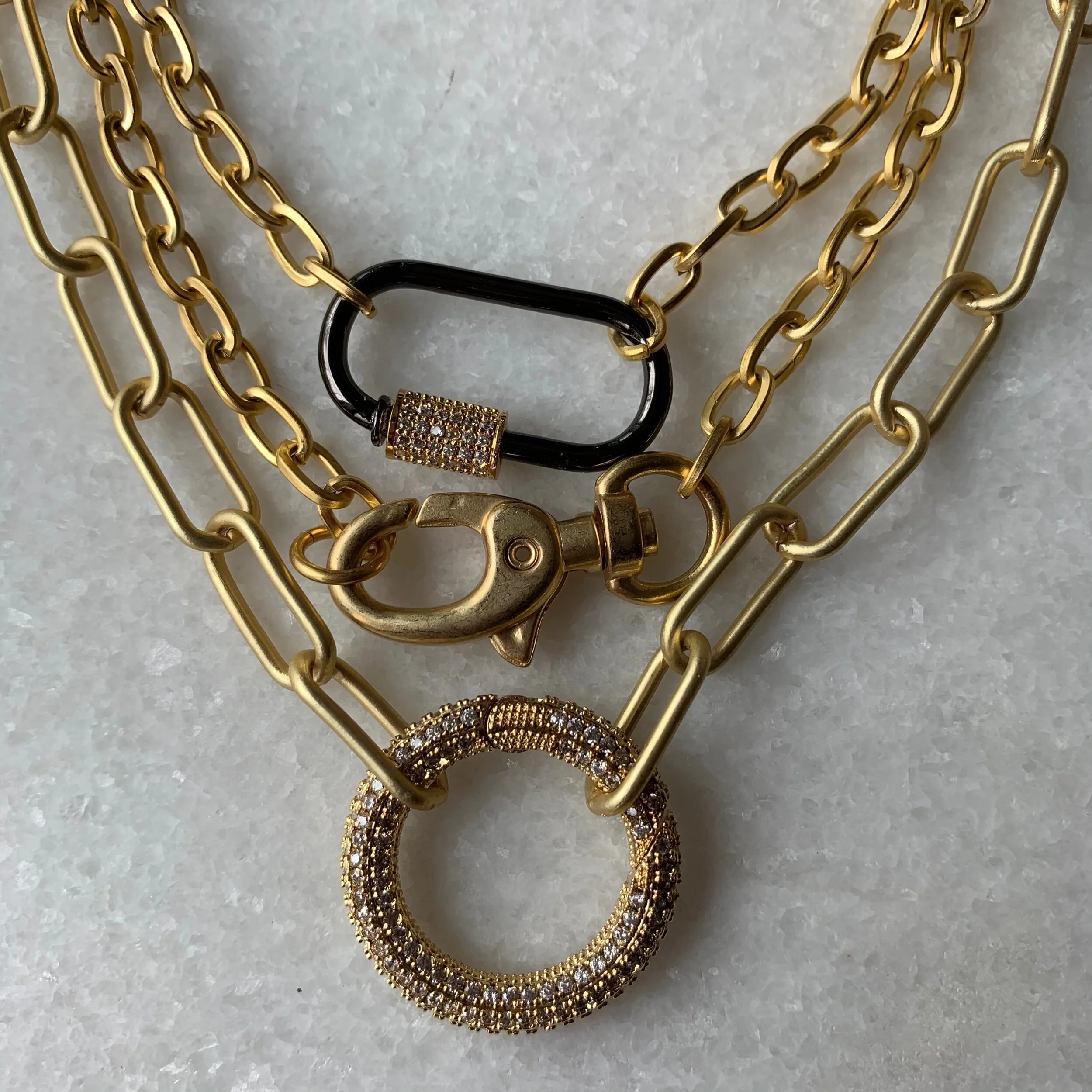 85AC2A4E-3220-4320-BC6B-1E70C54B4CFB