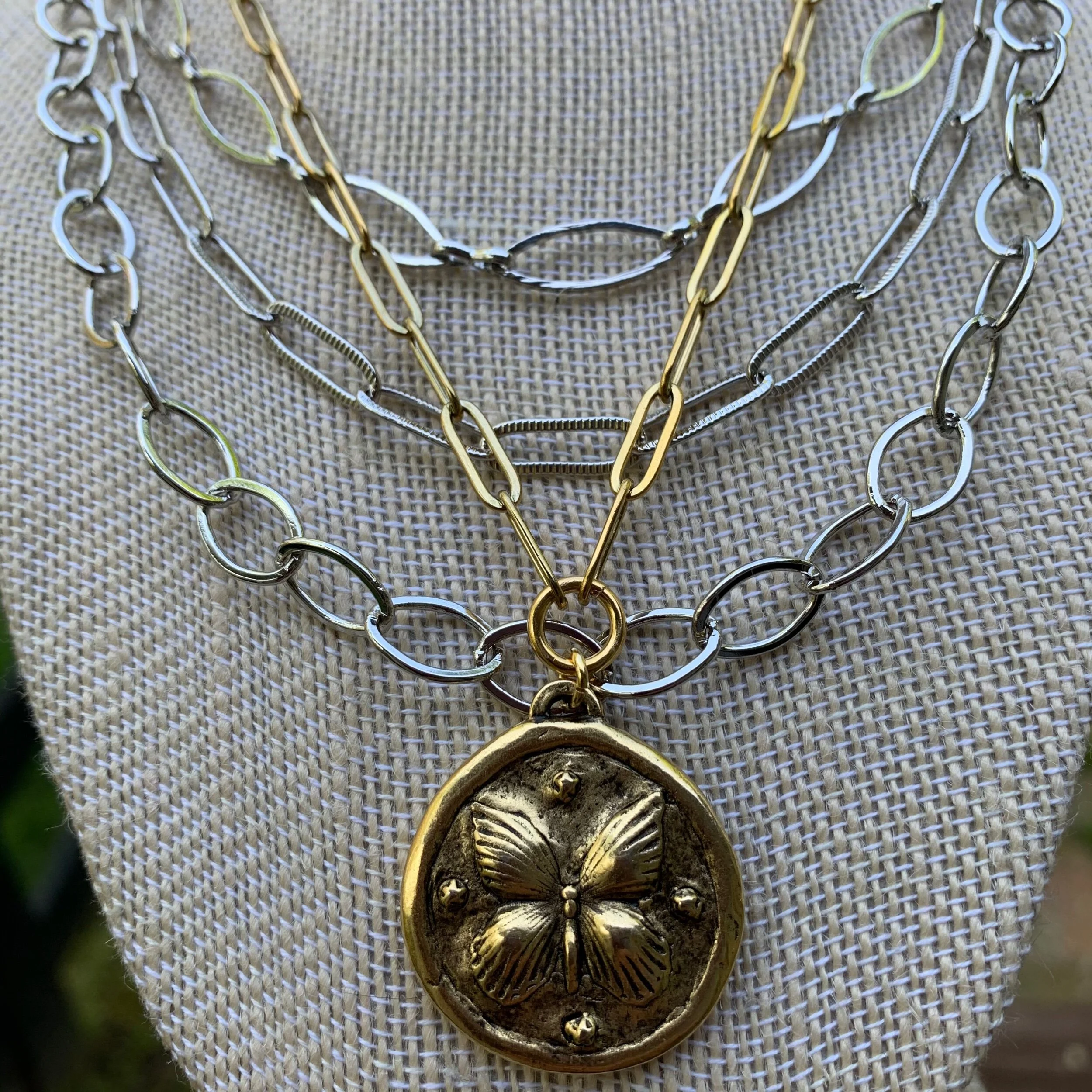 15DB5949-57C0-4B15-BCE4-54ED9E3136C4