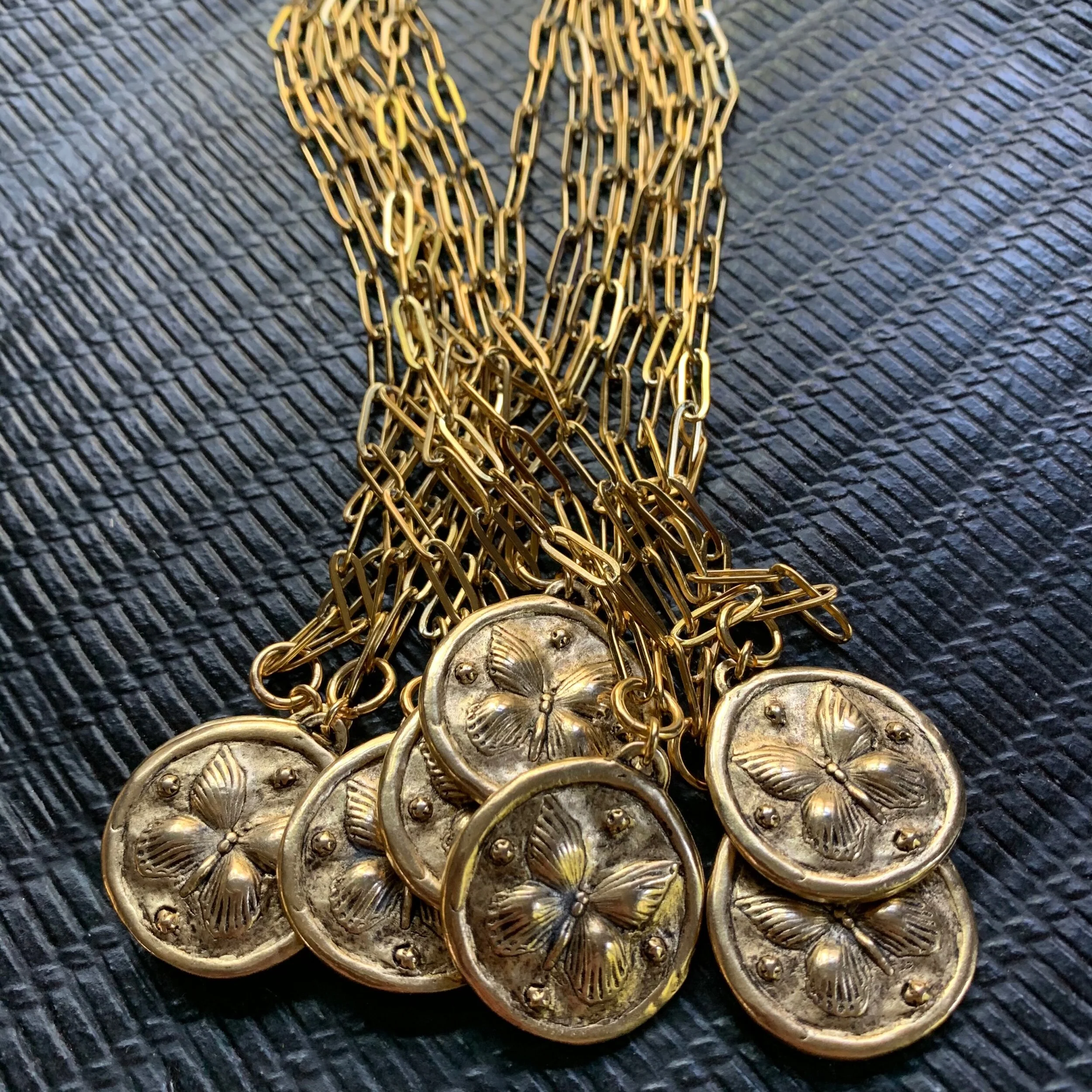 AB557E19-D9D0-475B-A4D9-EF5A117233B4