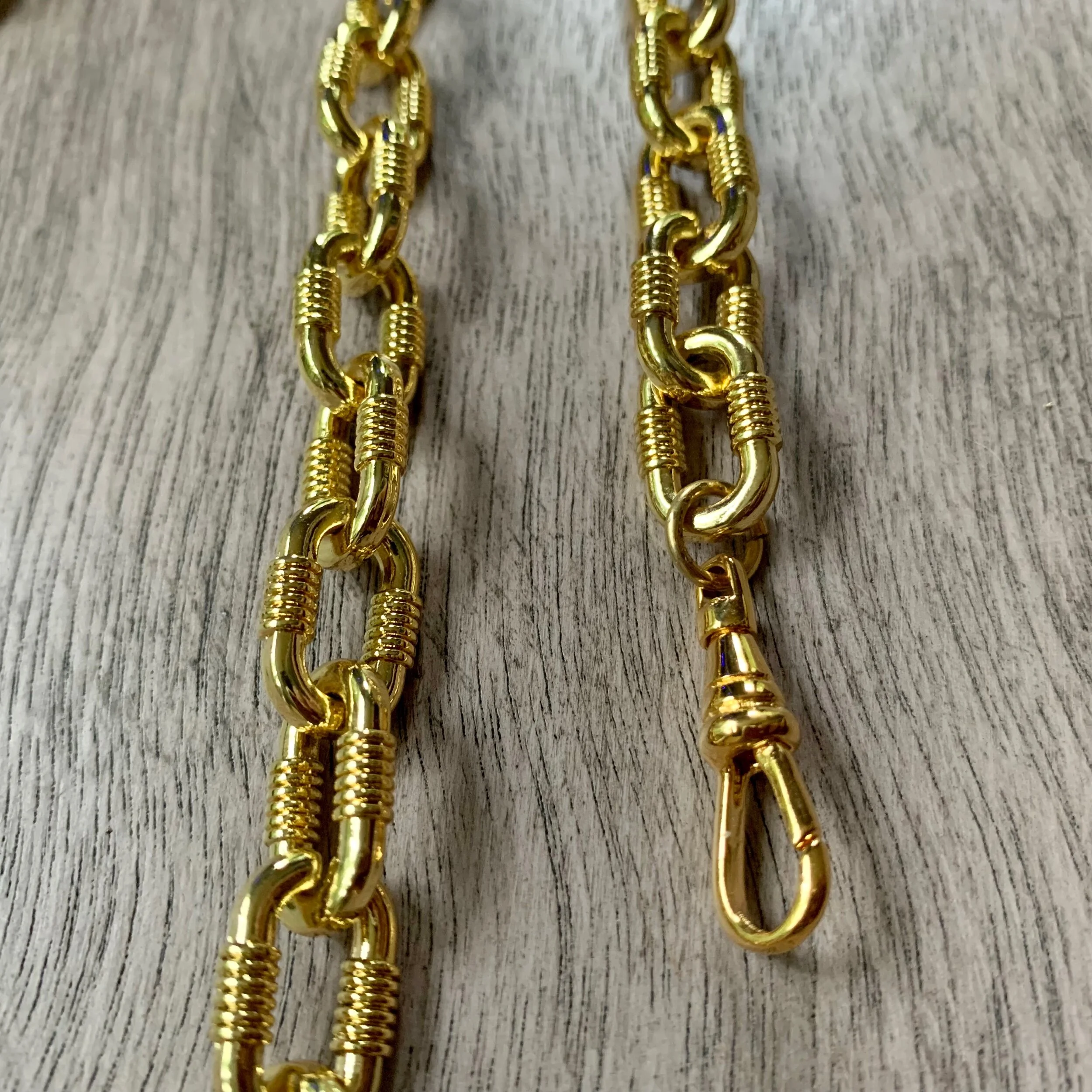 3E3A912B-F696-4CD3-ACDF-BC4A6B43410A