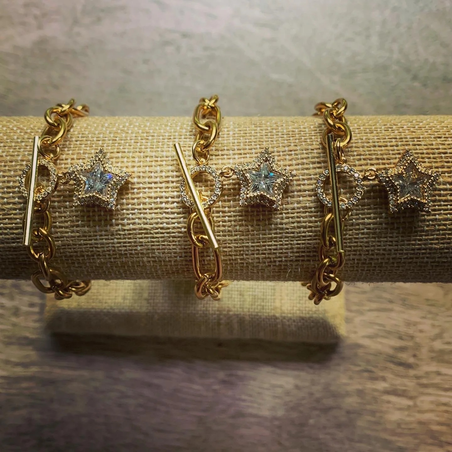 39F911C9-0051-4CD9-AD07-D6A6ED574859