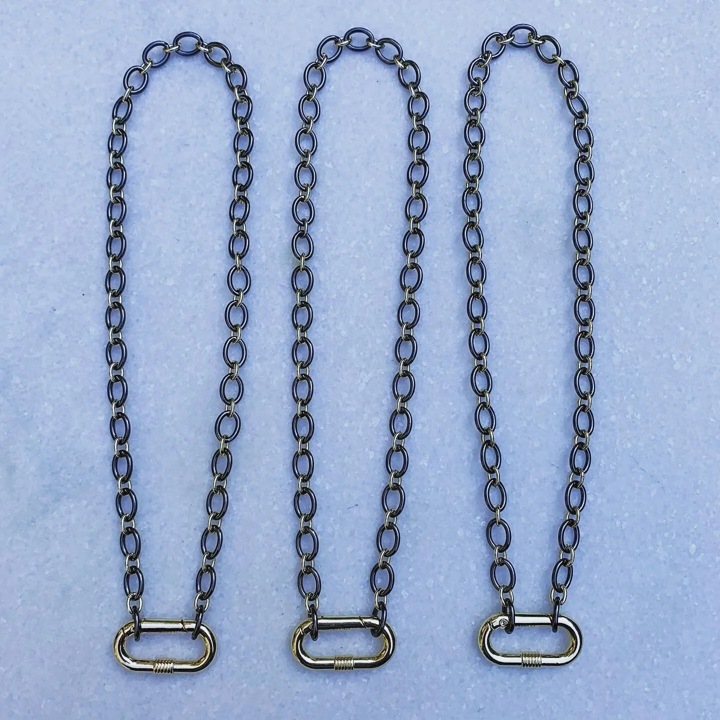 060A697F-0538-42A9-9AE4-799E456E245F