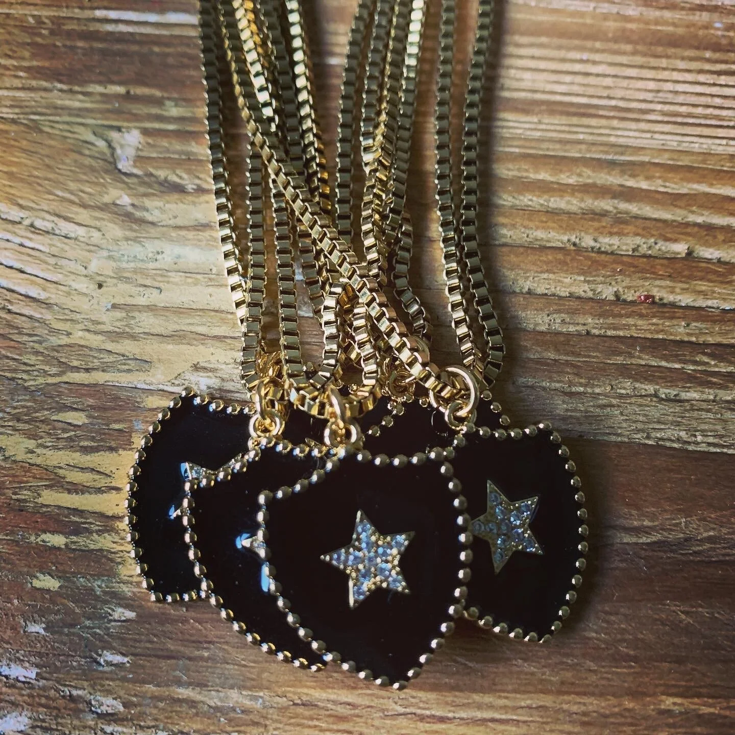 AEB5256A-5876-4F36-B9DA-D8AC0CB49FEB