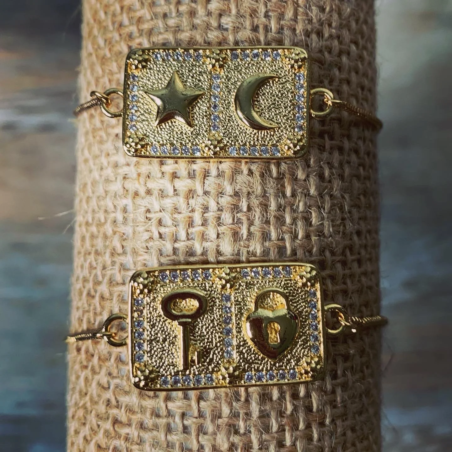 E5DAD756-6BFB-452A-9140-91FEDF54C73F