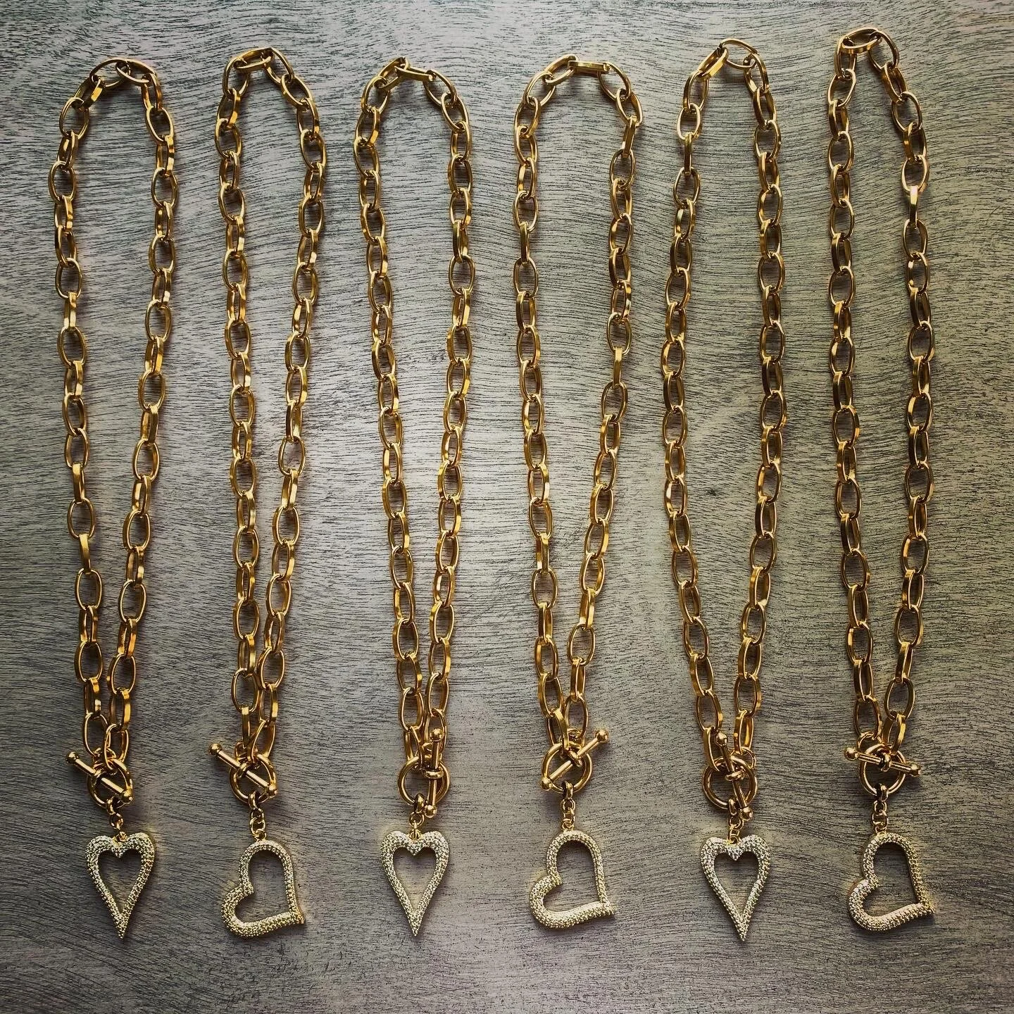 3B22FE22-6A41-42ED-A86F-70A7712BB7A1