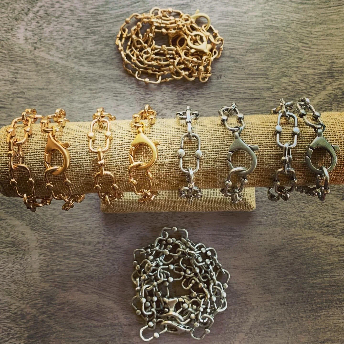 AE69F782-99F7-4C95-A4E0-B0938E8C09BD