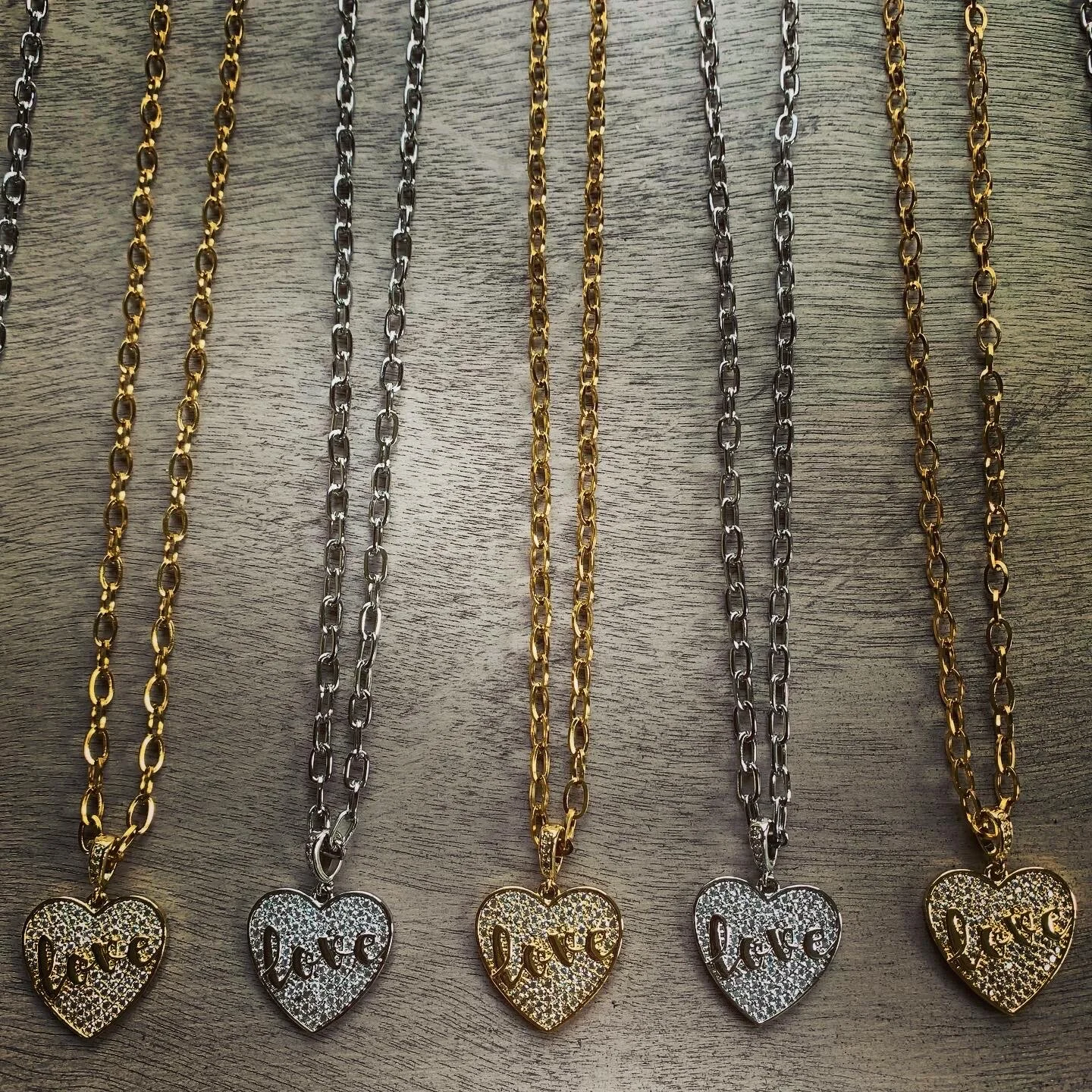 C072D1E9-3BDC-4F72-AF4A-8C48CA249C7C