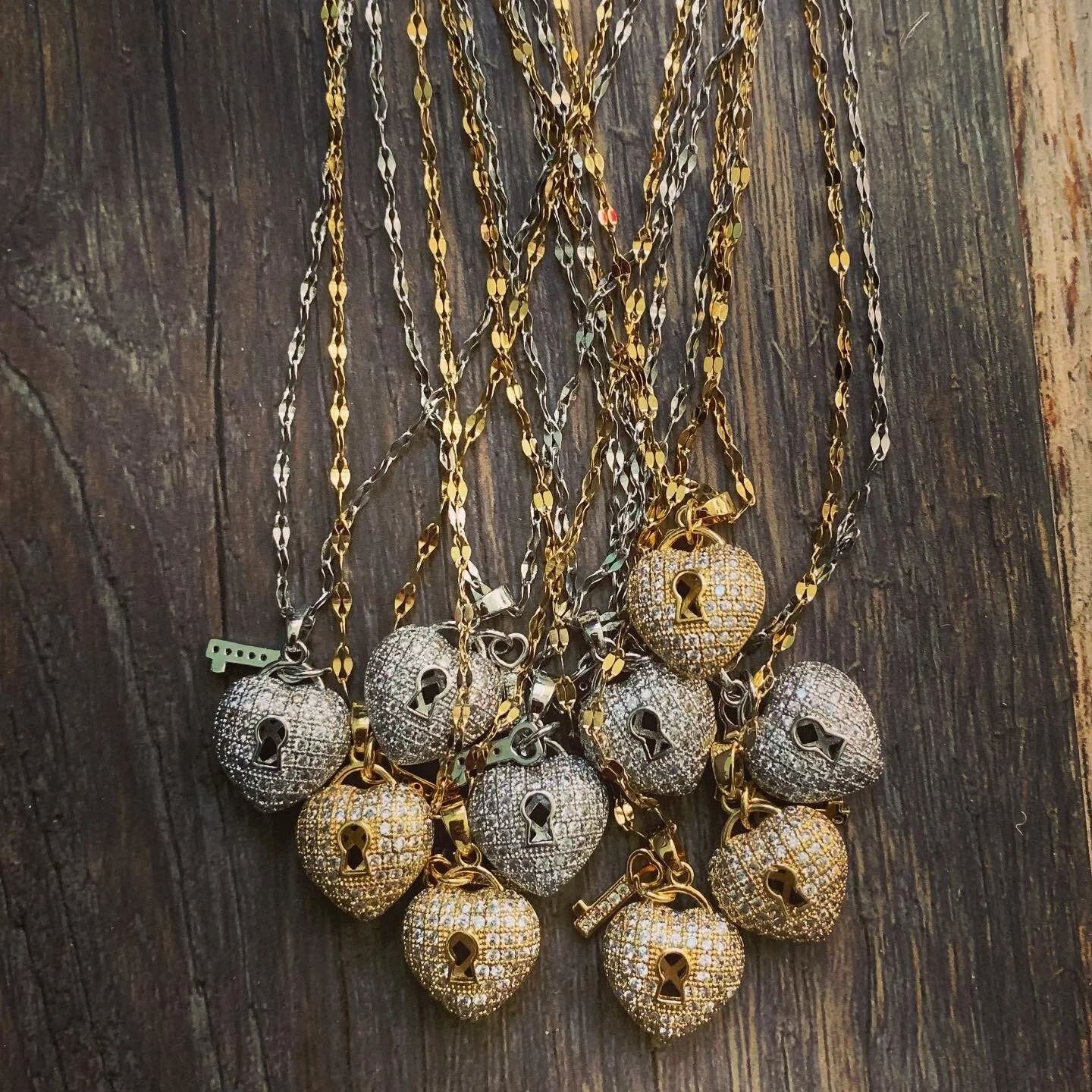 F9C016A8-88EF-4B45-8194-870C5143CD95