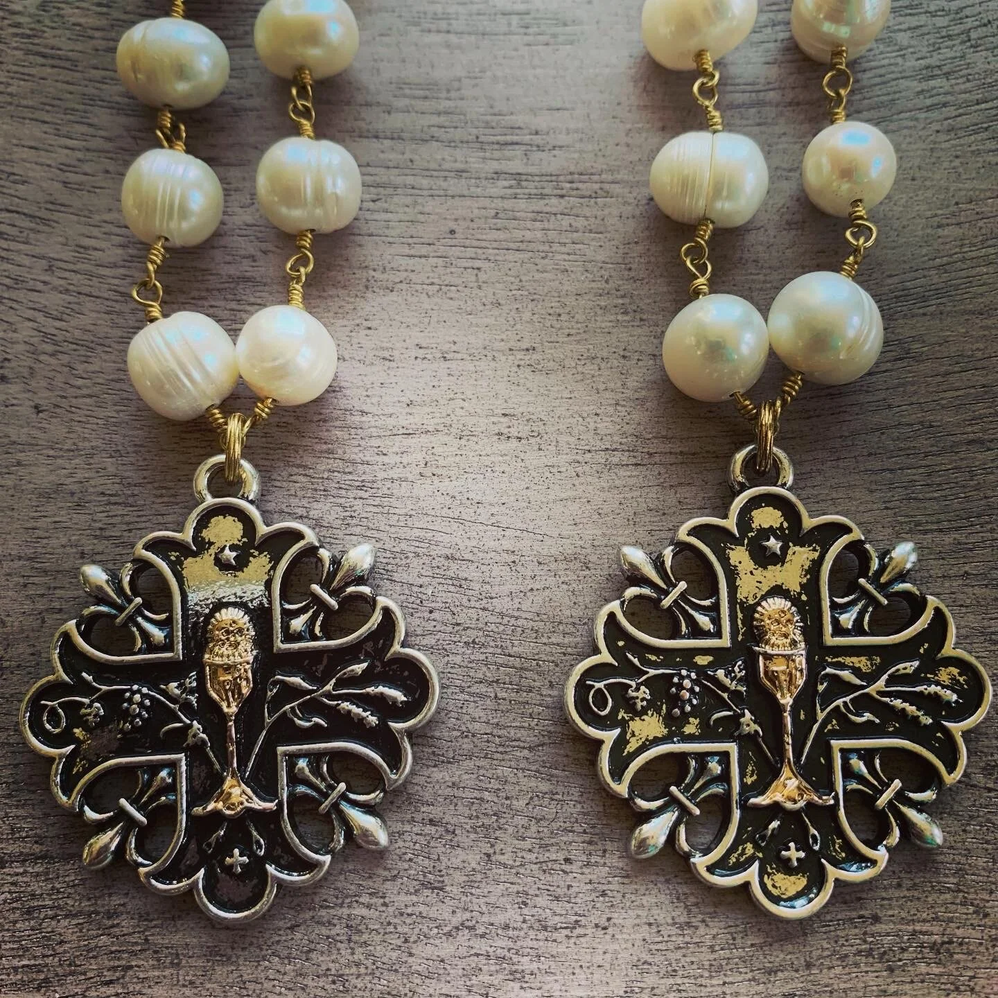 97D2E927-4303-4D9F-BB28-2C845686831A