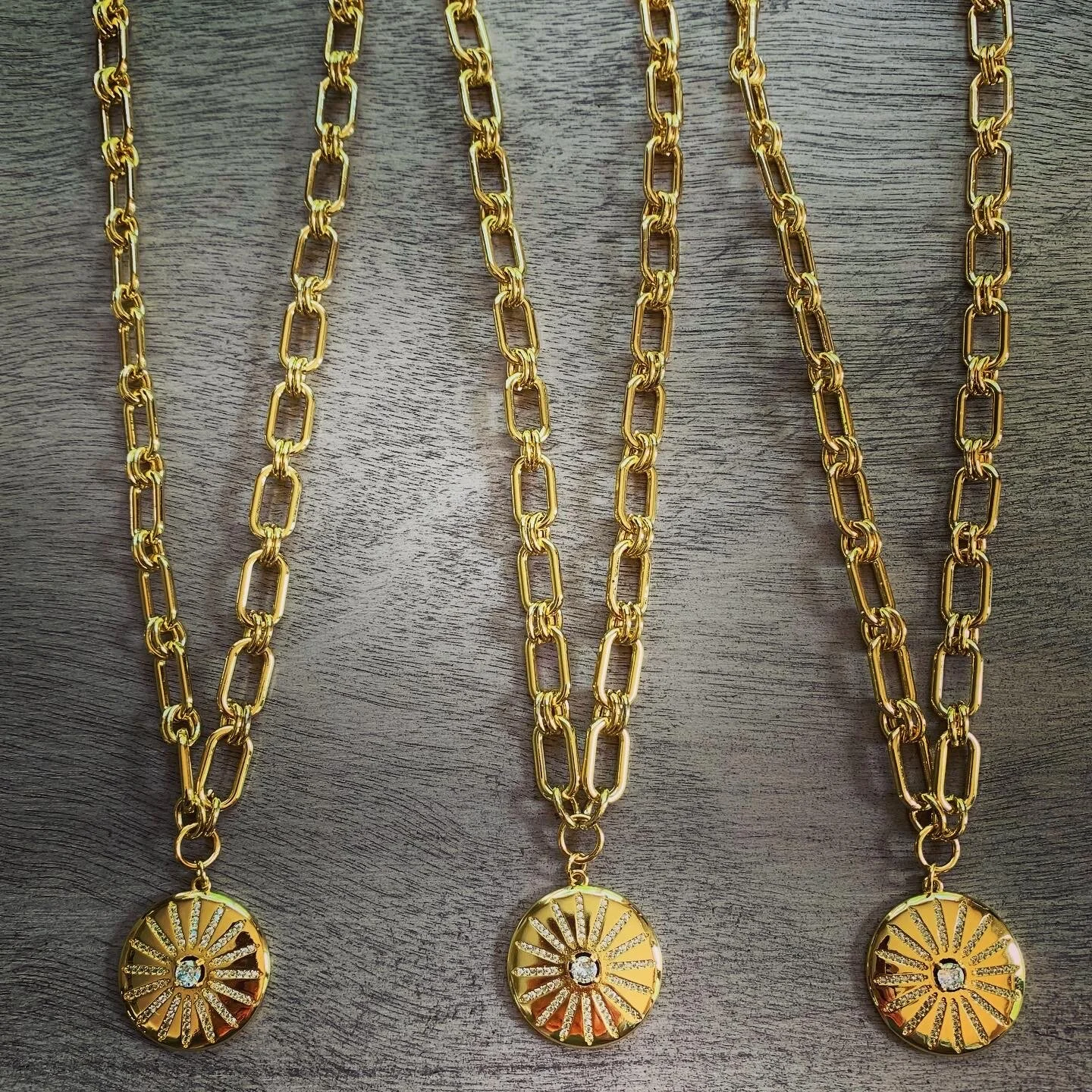 E2470388-ED6A-463E-BE15-3F95E38BF6DC