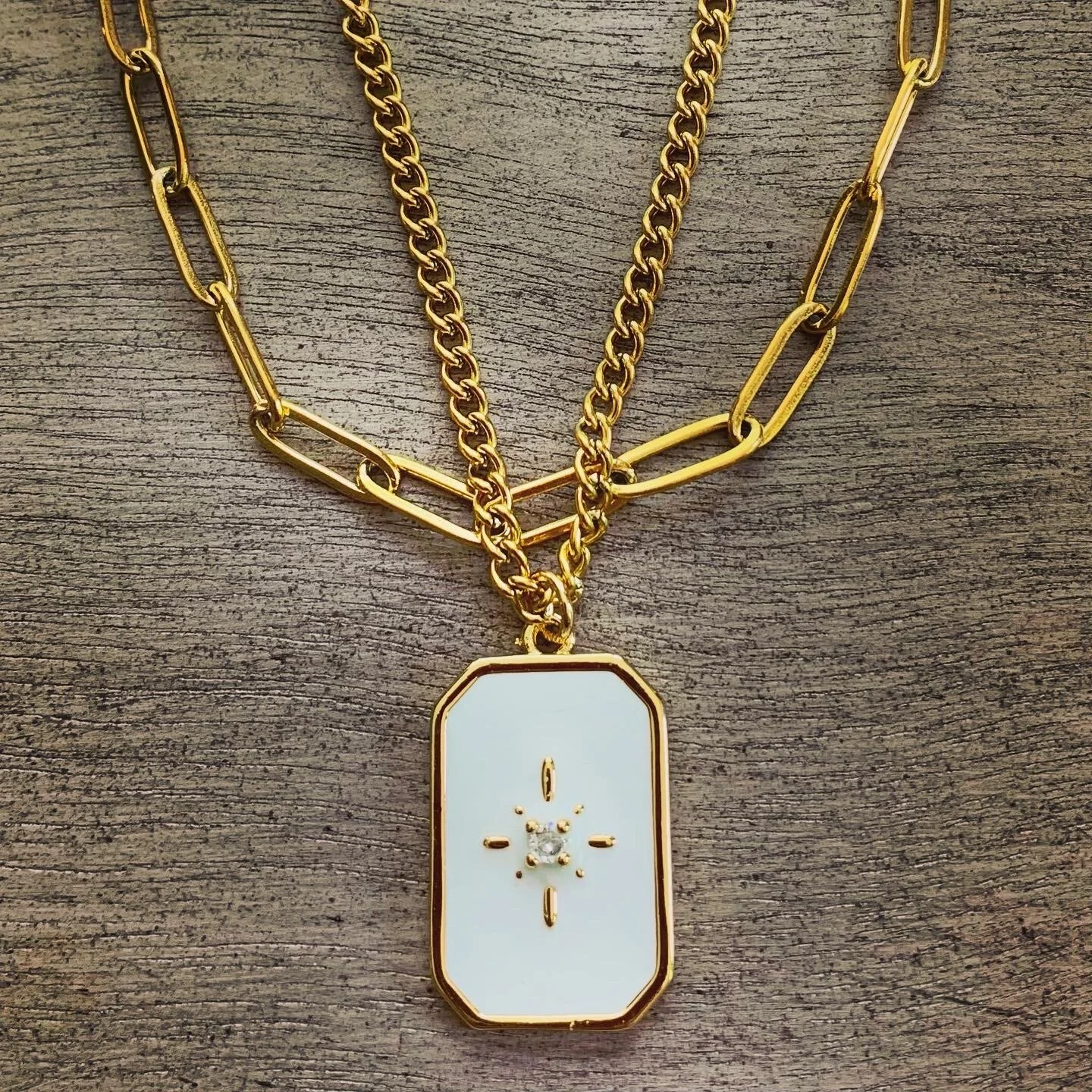 5890B8F9-5FB7-45A8-8567-DF6847434C03