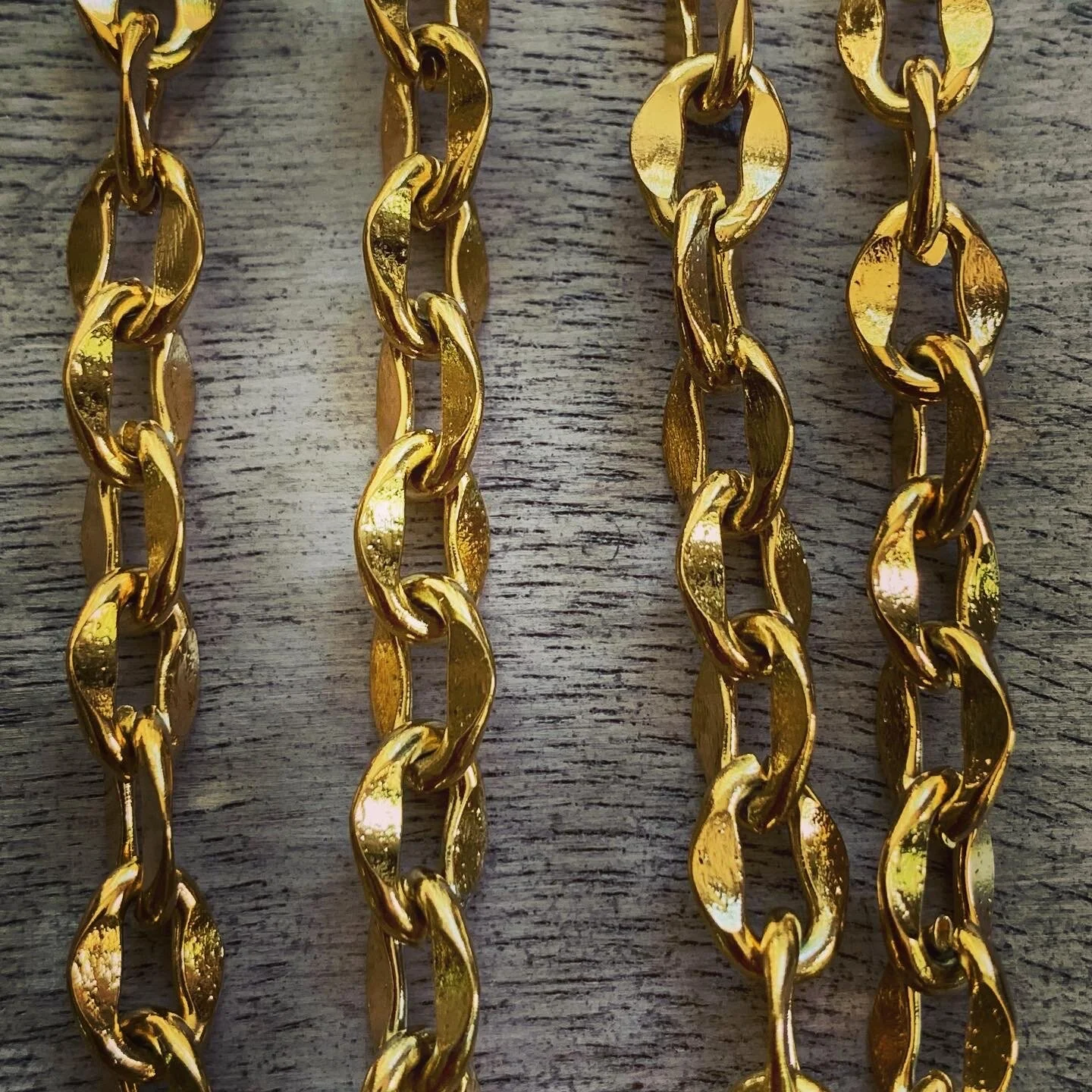 10C7431E-84F4-42A3-9104-C6073C31DEE2