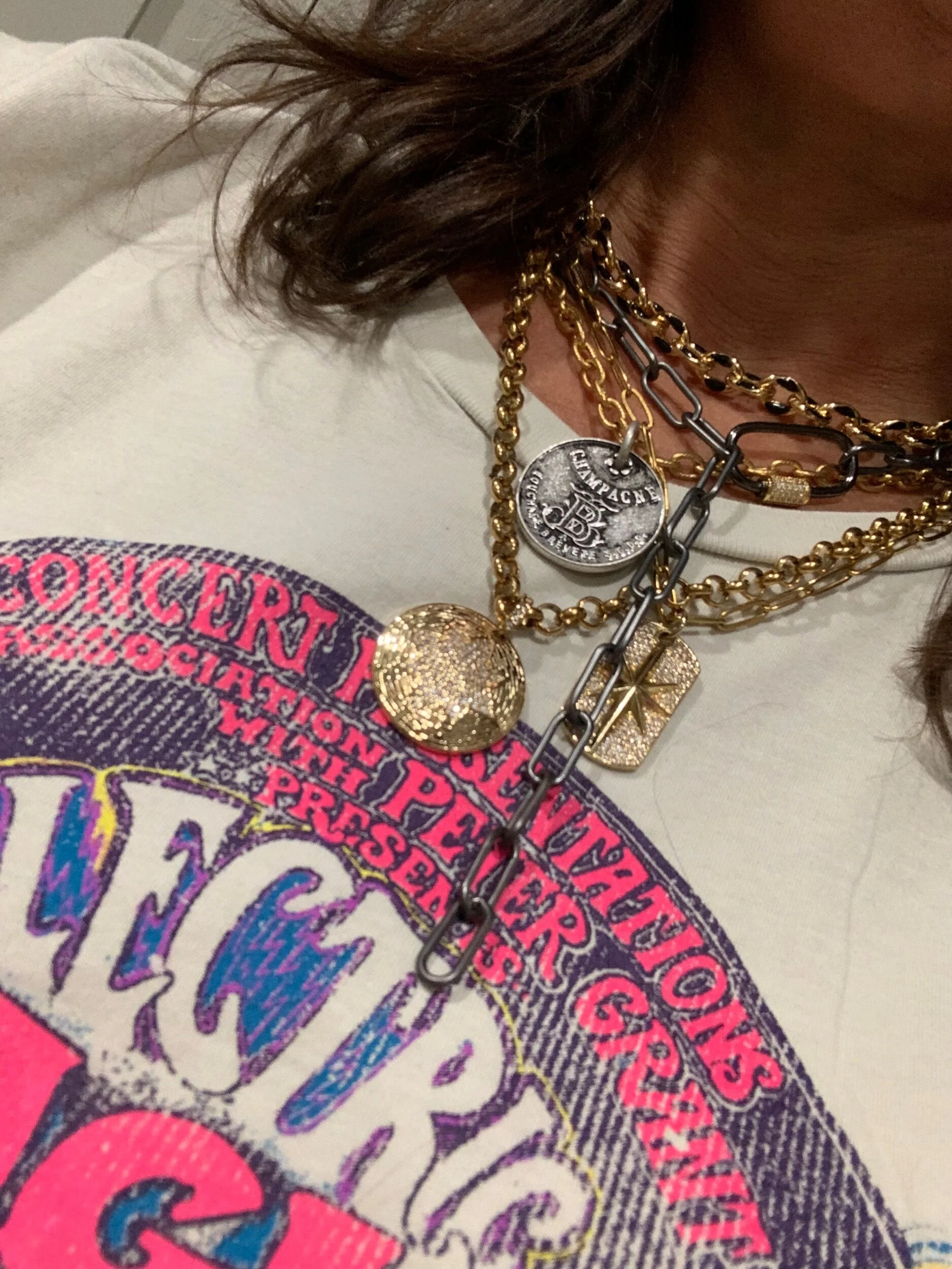 8D653678-2DED-45D3-BCC0-31A0105E8406