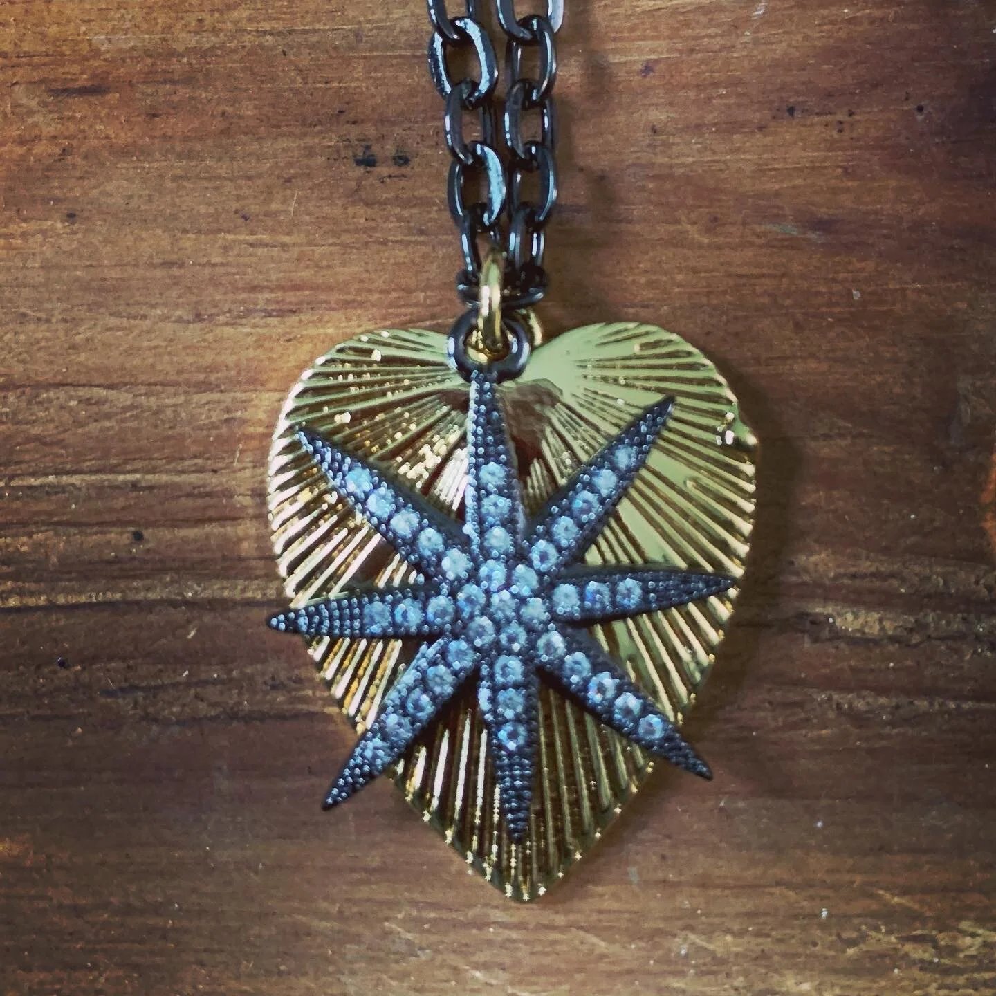 00709592-D321-446F-86CF-79E6E2C9016C