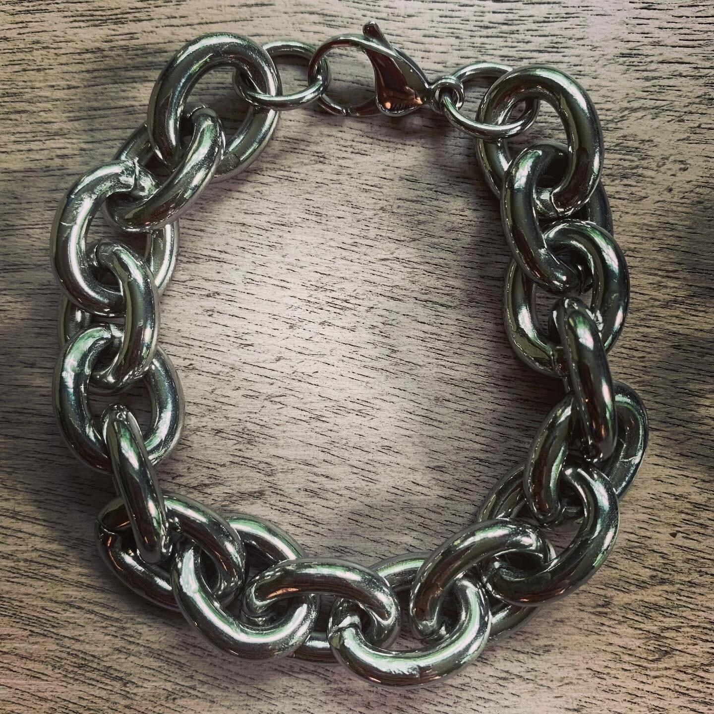 9D75A981-A5E8-4BE9-AAA7-ACCDCFF2BED4