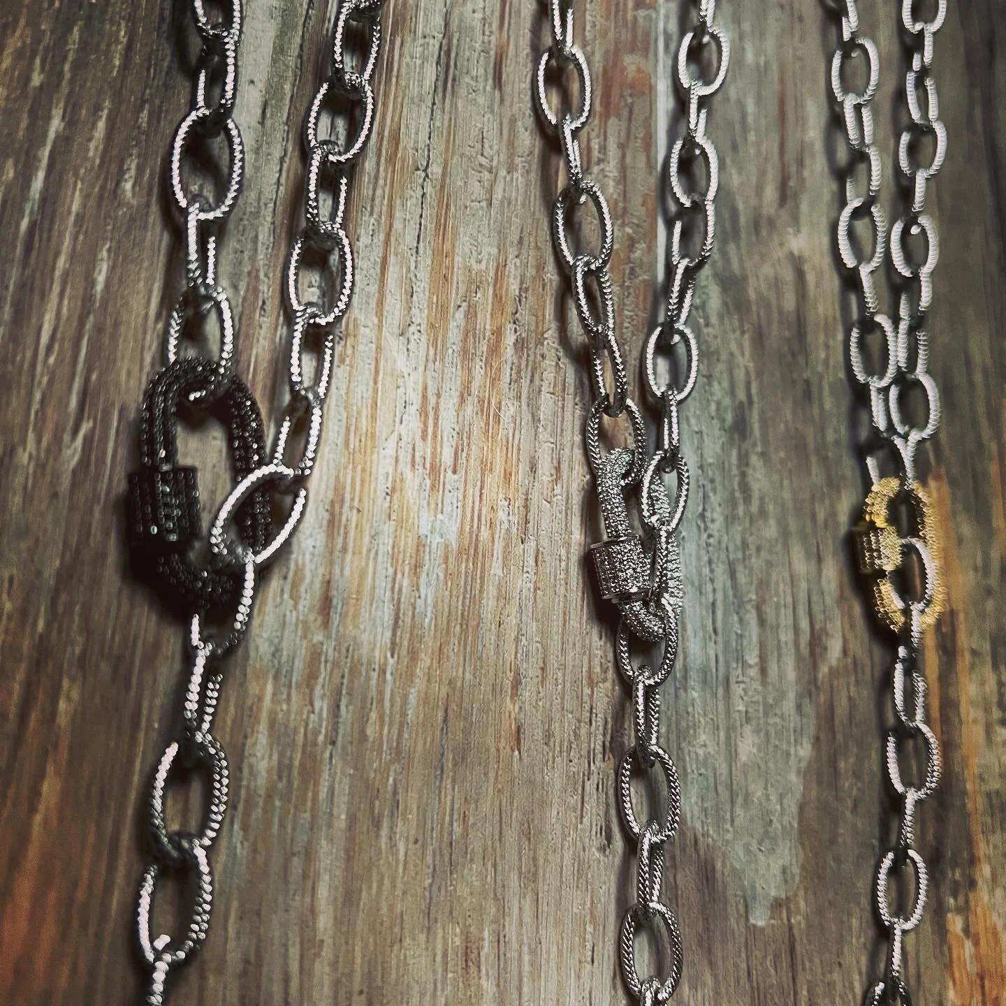 9CEACA85-48CF-4E2B-BE94-8EE1CC39B8C1