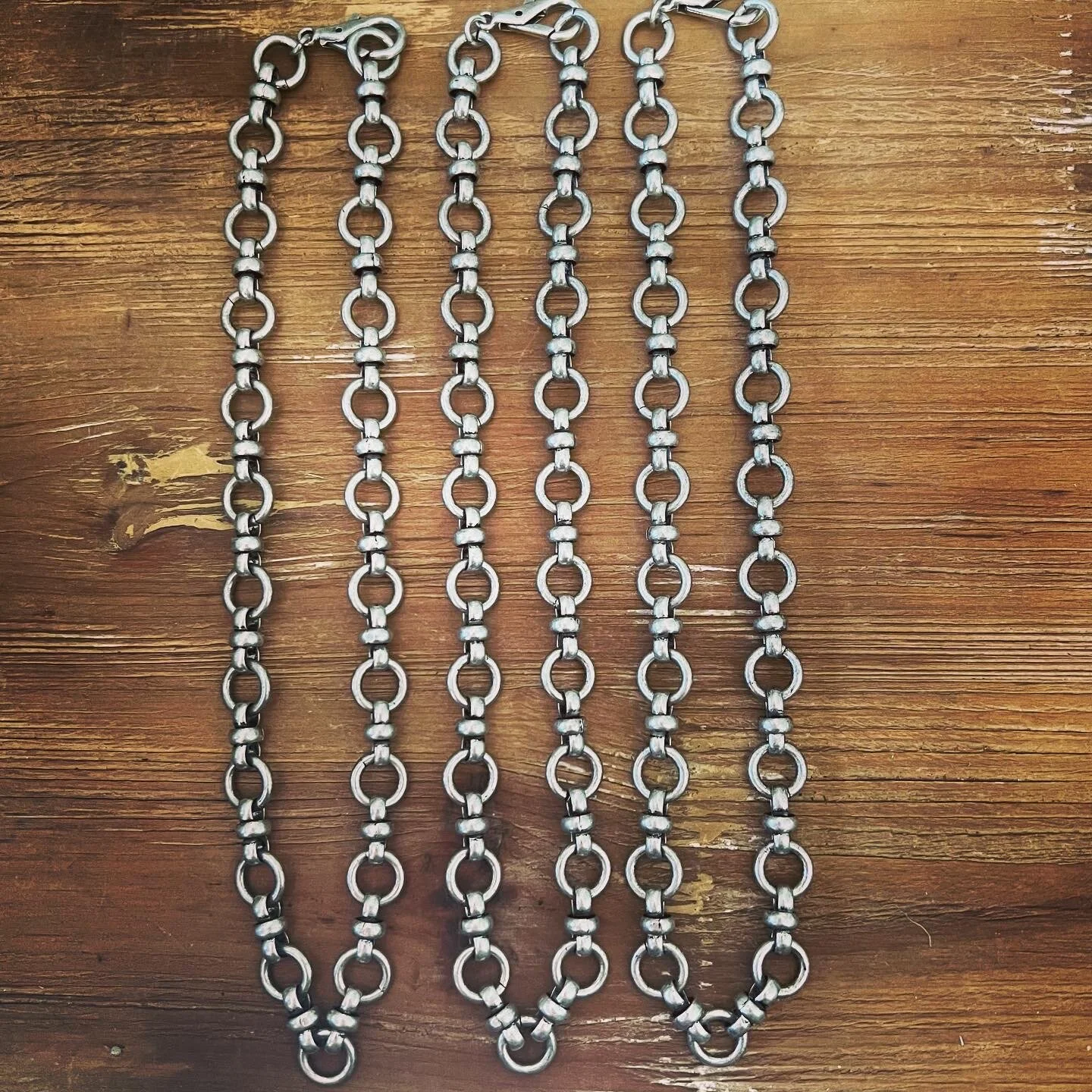 BAD554A2-FEC8-4C10-A7A5-D9497EB53A08