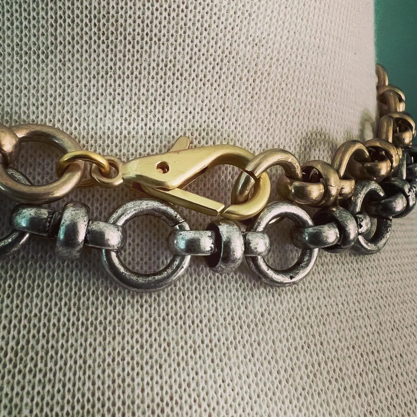 6A70328D-1363-4288-8B0B-D75CB4ABB14E