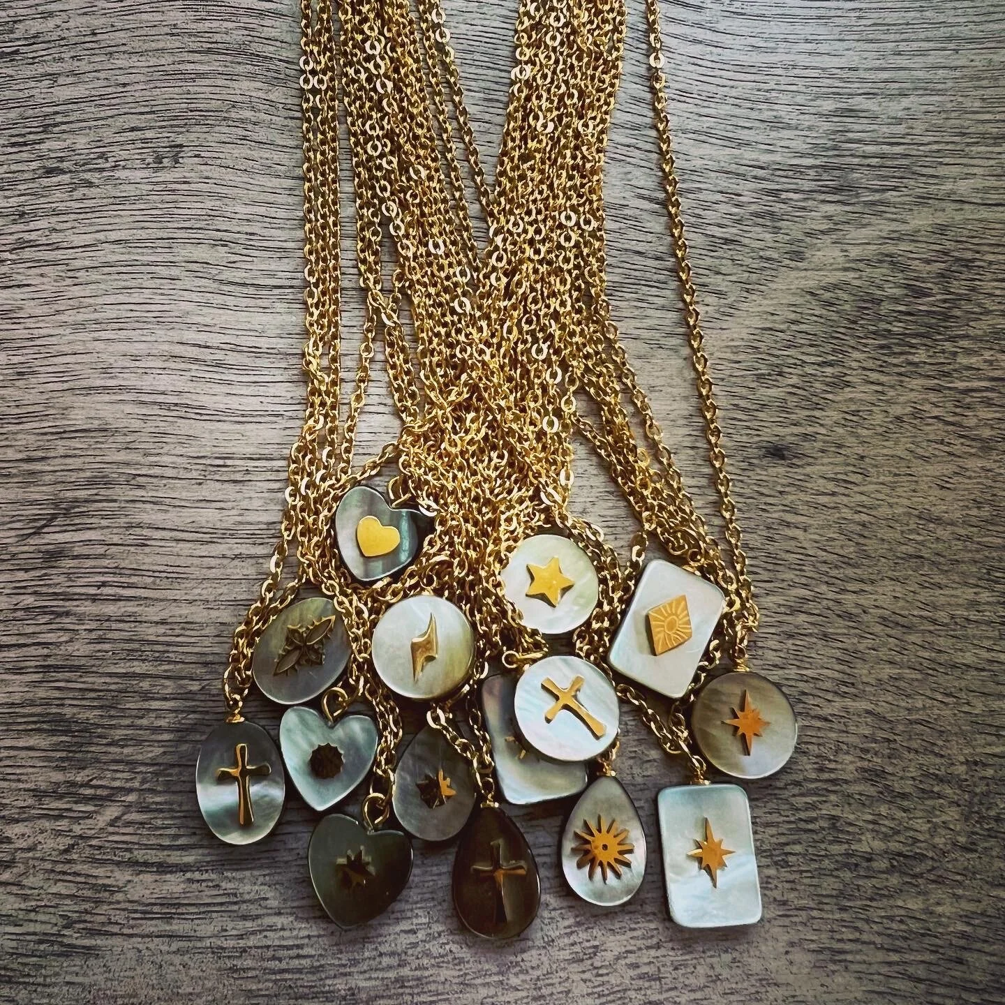 DA6F9A0F-A71B-4019-A0E8-380D3E8B75F0