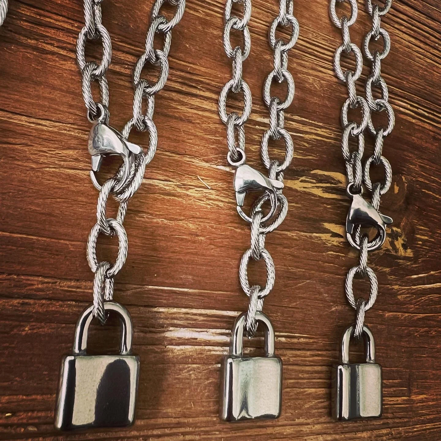 1E448EE6-CE11-460F-9BFA-E23C828CB240