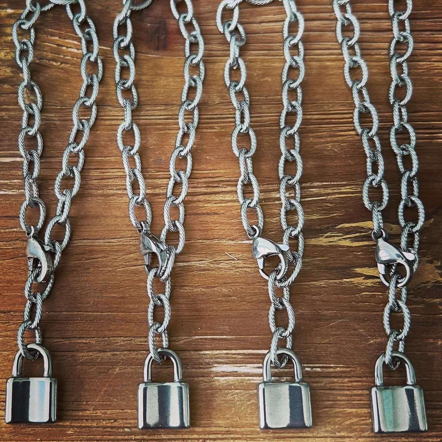 9A614FDB-D94F-48B8-8E5C-E49A258ABFD4