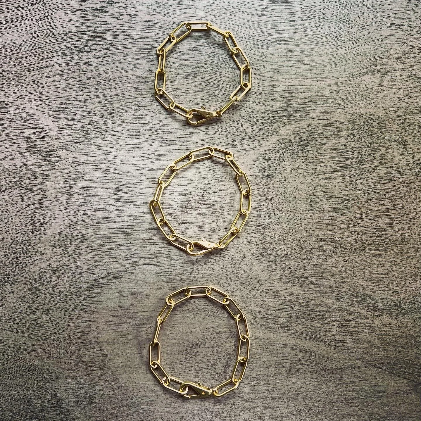 F3DA4276-7521-4A2B-8AB3-F420F2028D54