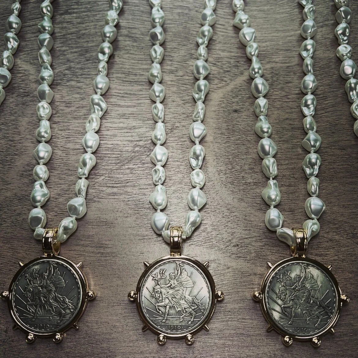 094FADD6-845B-4884-BF49-2730398C135B