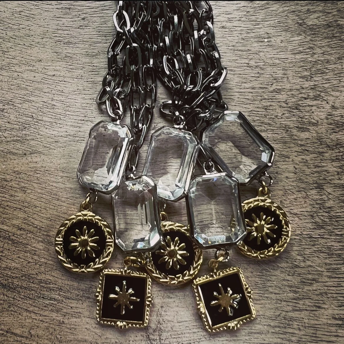 C225F826-8FCA-4DC5-82BC-3010571B1F94