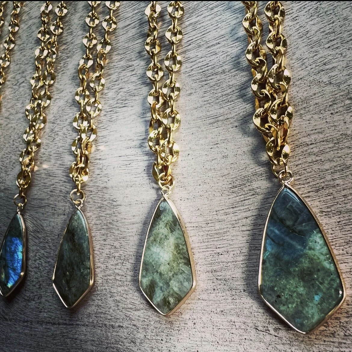 8FF3700B-2758-4F14-871D-69BBC09DD943