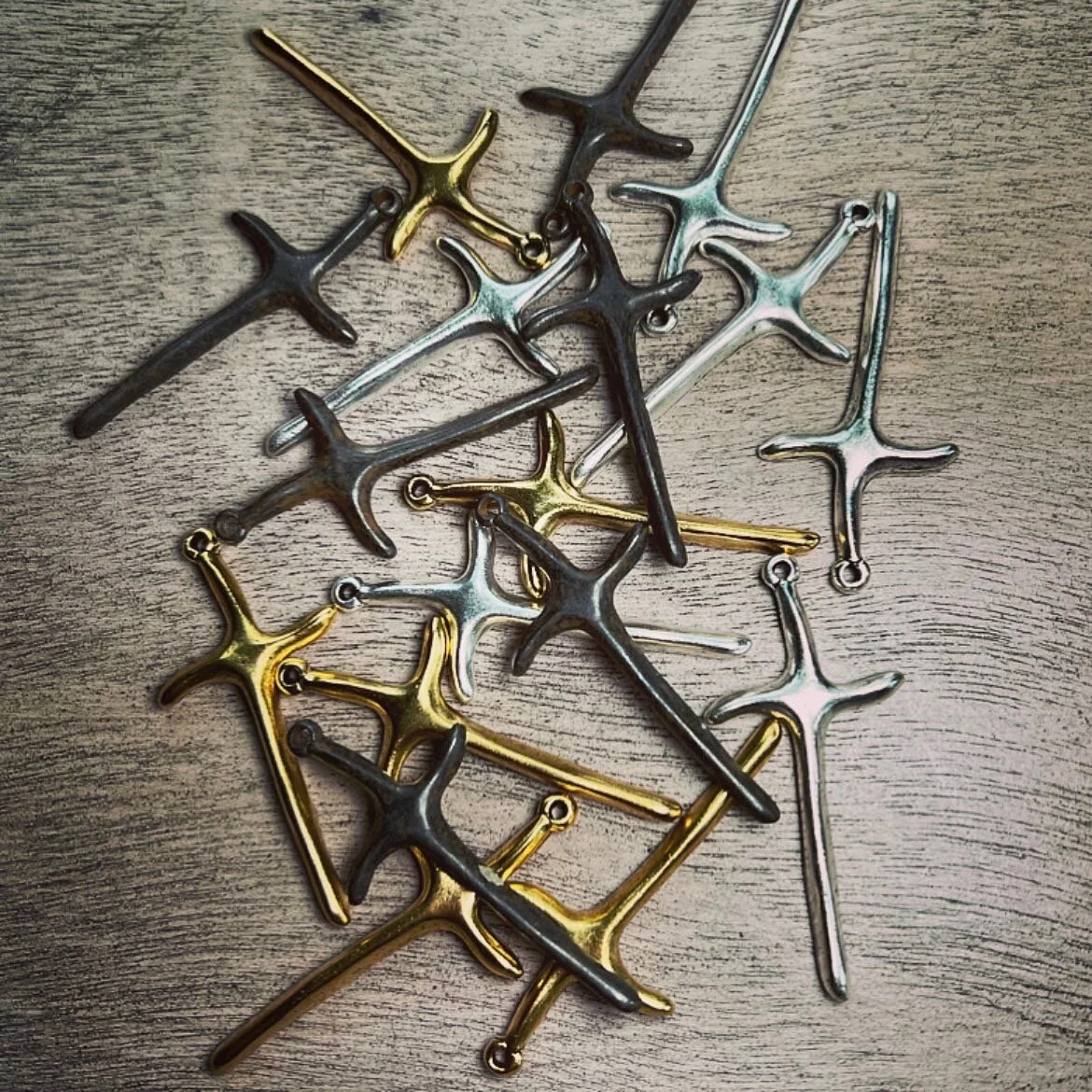 AE44AB65-1D12-43E2-BFCD-9EDE99CC37B7