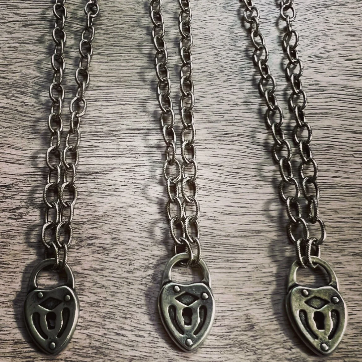 398C5EC6-6E79-4DB8-B5BC-ADE1031CFD14