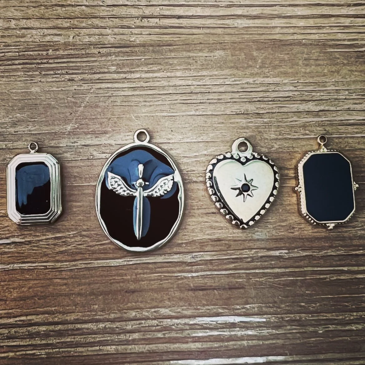 3106F57F-6734-48BB-BCE0-024B074E24CD