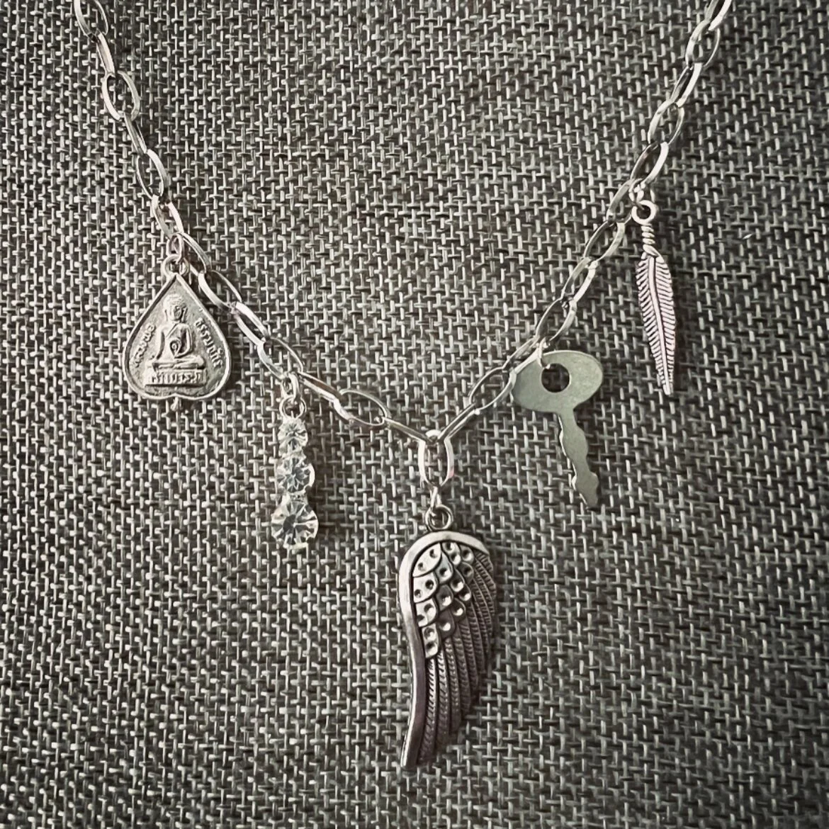 DDAEEBAA-3266-419A-9623-9E2C30DF5772