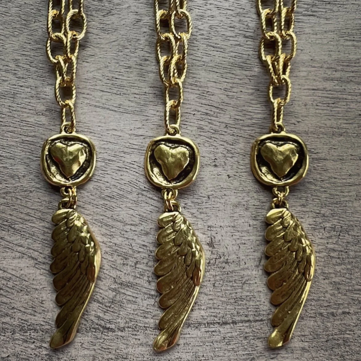 5F922EB7-99E9-4D1E-8870-6AA1310B5734