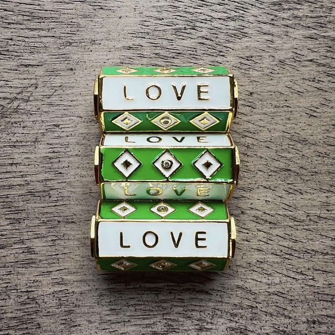 AA055C15-3F6F-4A59-AF40-EF8EAED97B8D