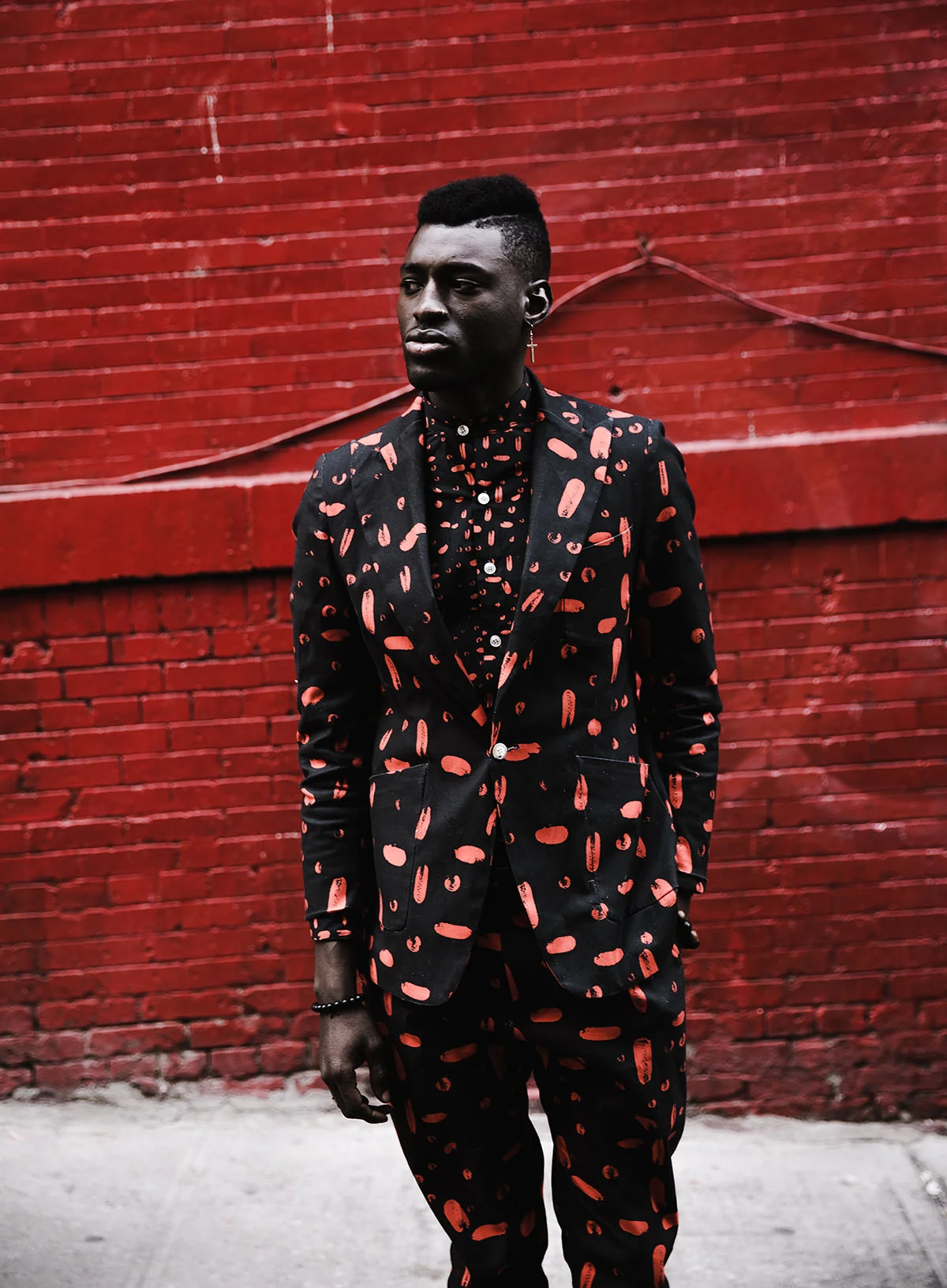 04 IkireJones-001967_mini.jpg