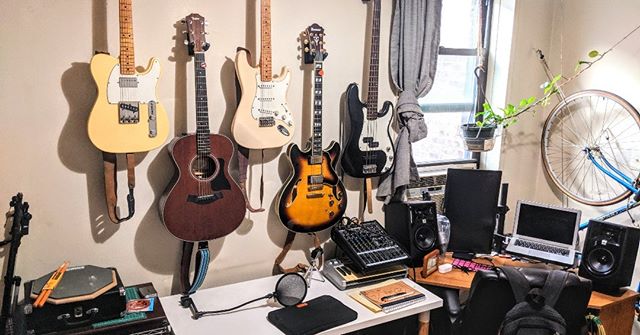 #Studio update! The more I organize and rearrange my workspace, the more enjoyable the #creativeprocess is for me. For years, I would work with gear that was half broken, frayed cables that were always tangled and spaces so small I could hardly breath. At this stage of my life, I think back to all of those moments of frustration and am so grateful for all the challenges I have overcome. After about 5 years living in #NYC I have made so many new musician friends, producers and songwriters that I feel empowered to seek out the new sound that is Hovey Otis. I want to thank everyone who has ever listened to a song on #Spotify, came out to a show or even liked an IG post. Those micromoments are what keep me interested in being an artist and pursuing music my own way. I want to start releasing tracks again...Keep an eye out π
.
.
.
#StudioLife #NYCMusicians #BedroomProducer #Songwriter #Singer #Guitarist #Drummer #AudioEngineer #Artist