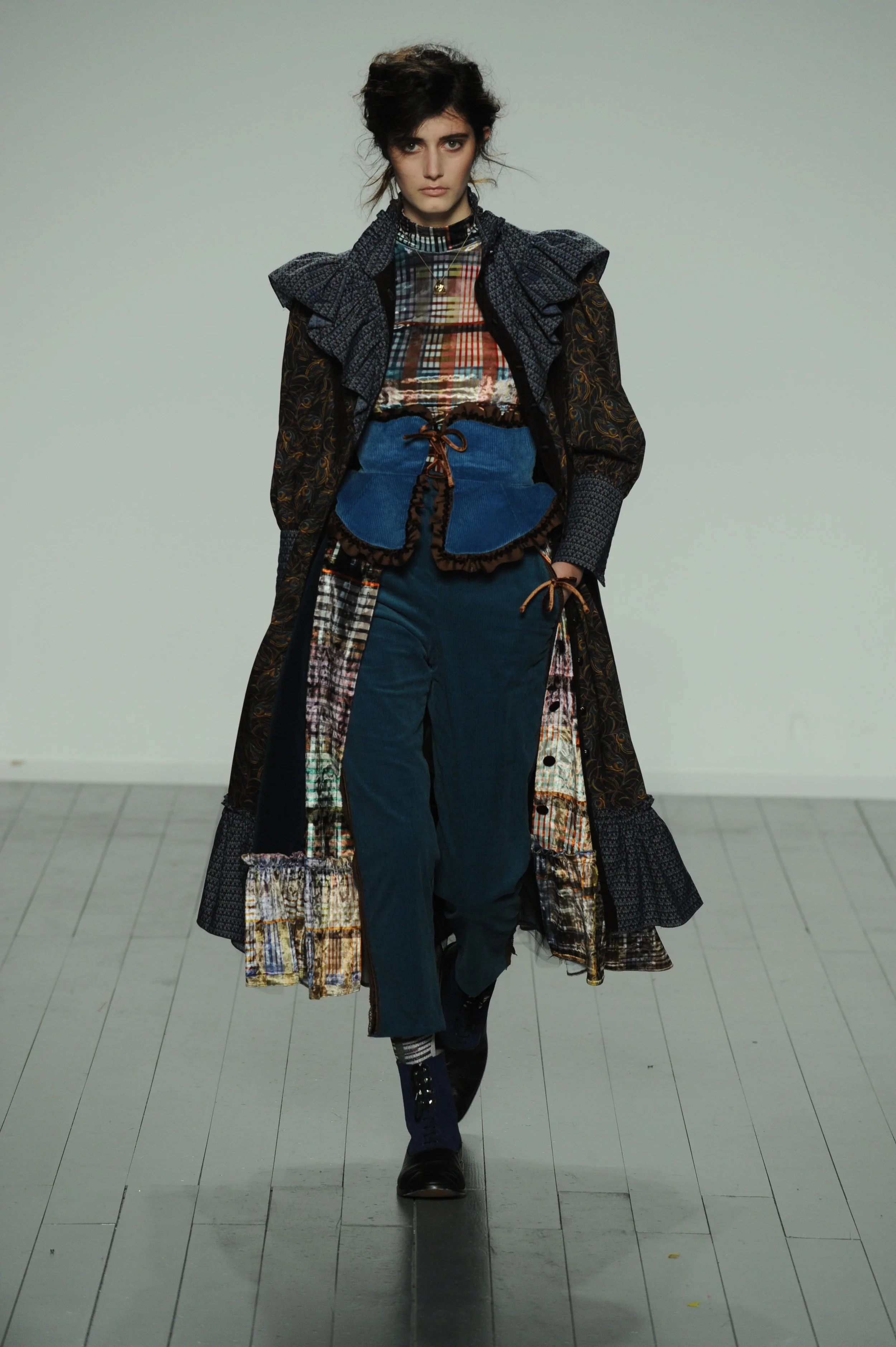 LOOK 5 ON|OFF DANIEL PASCAL TANNER.JPG