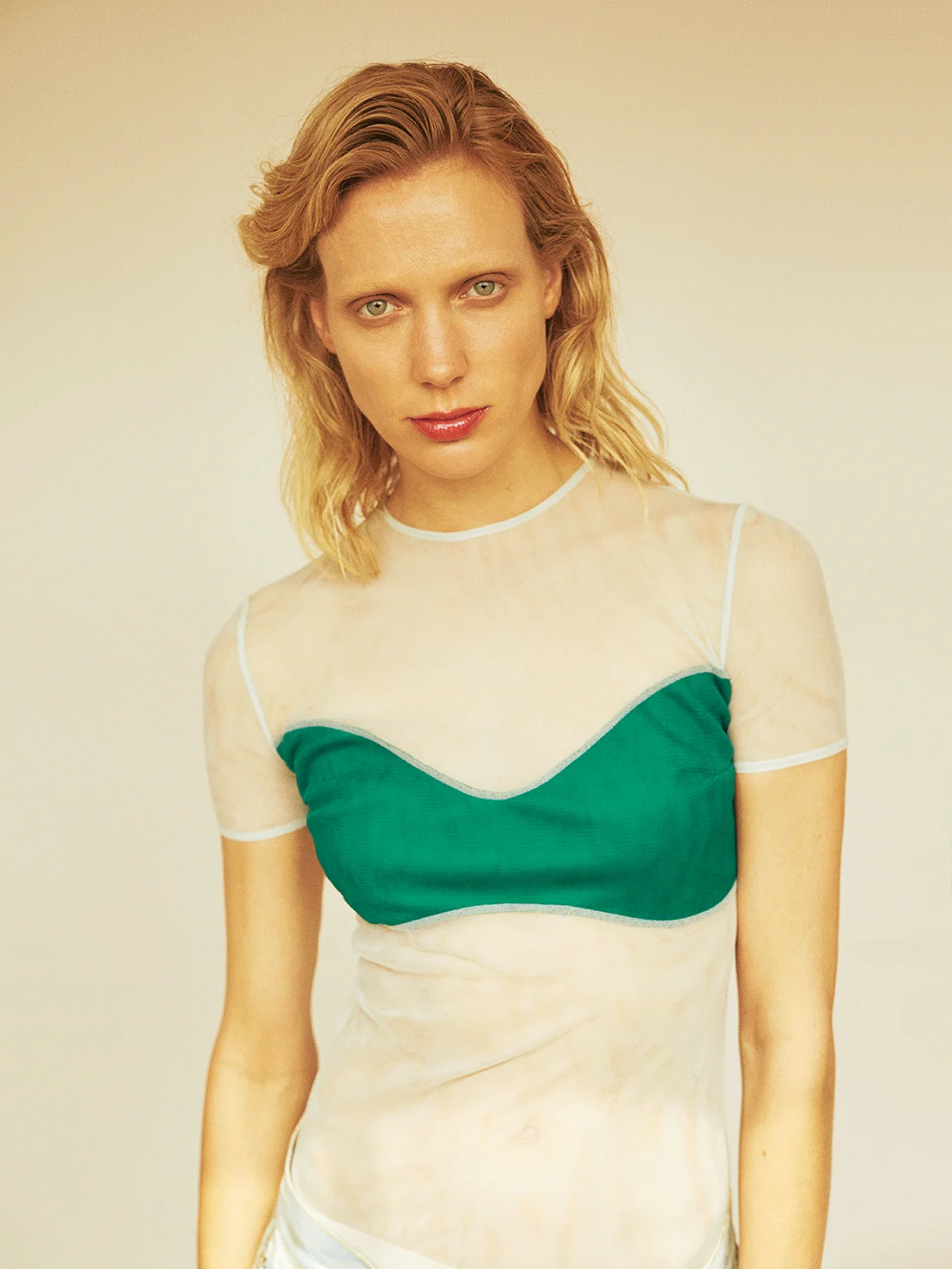 H_GLAMOUR_BEAUTY_ANNELY_4_815 1.jpg