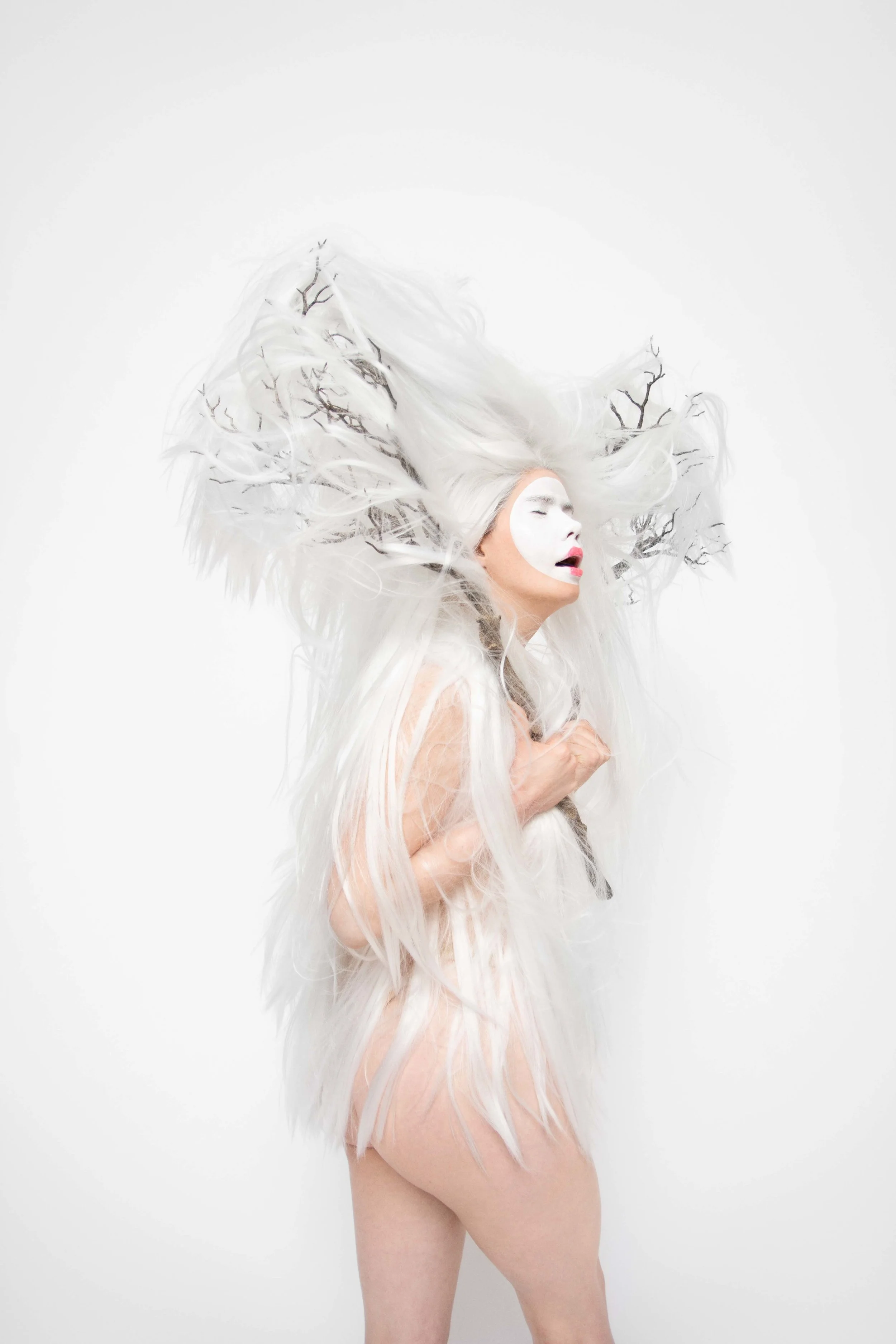 Dancing as a ghost25291.jpg