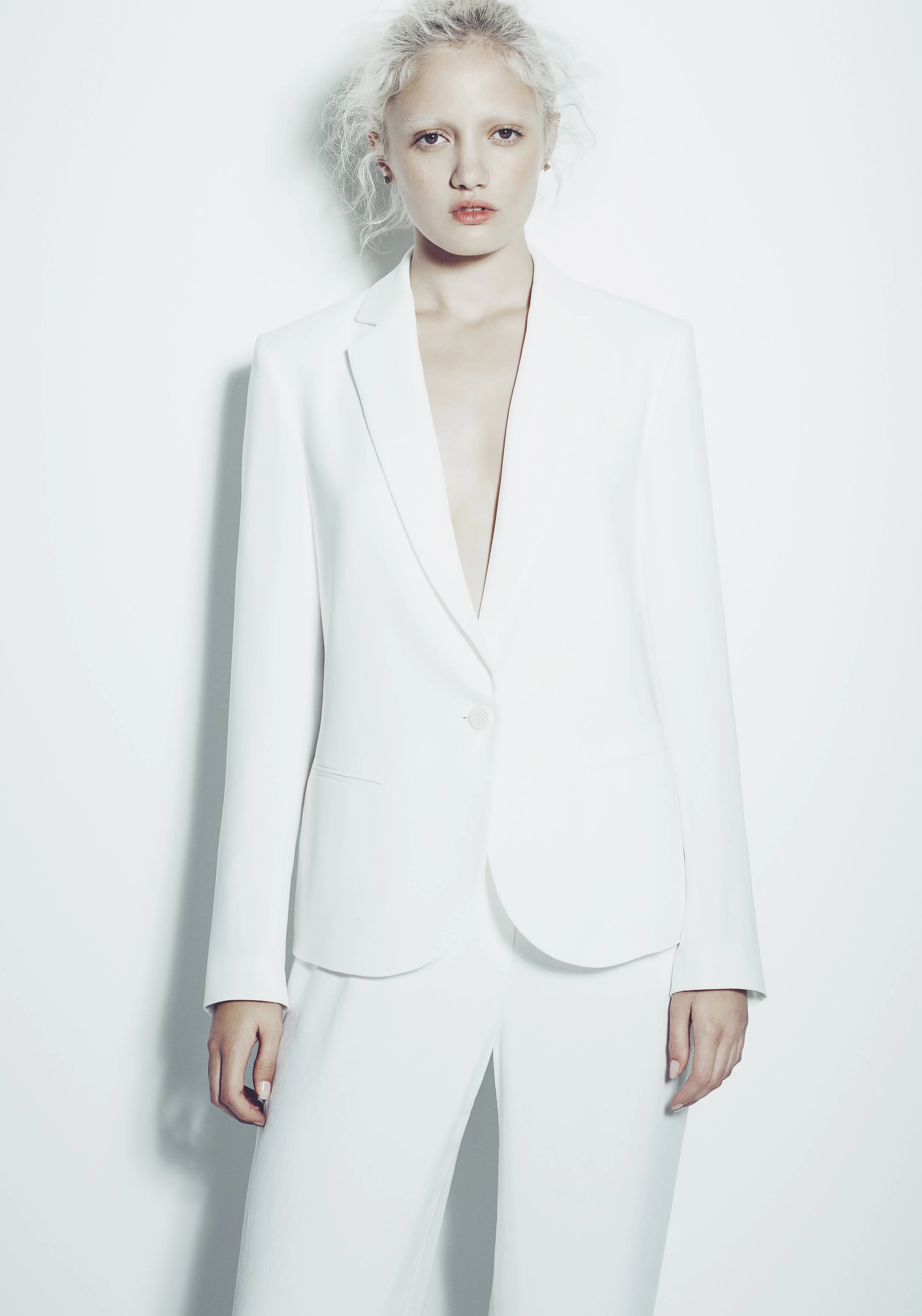 160916 Shot08-024FINcrop For Laying out.jpg