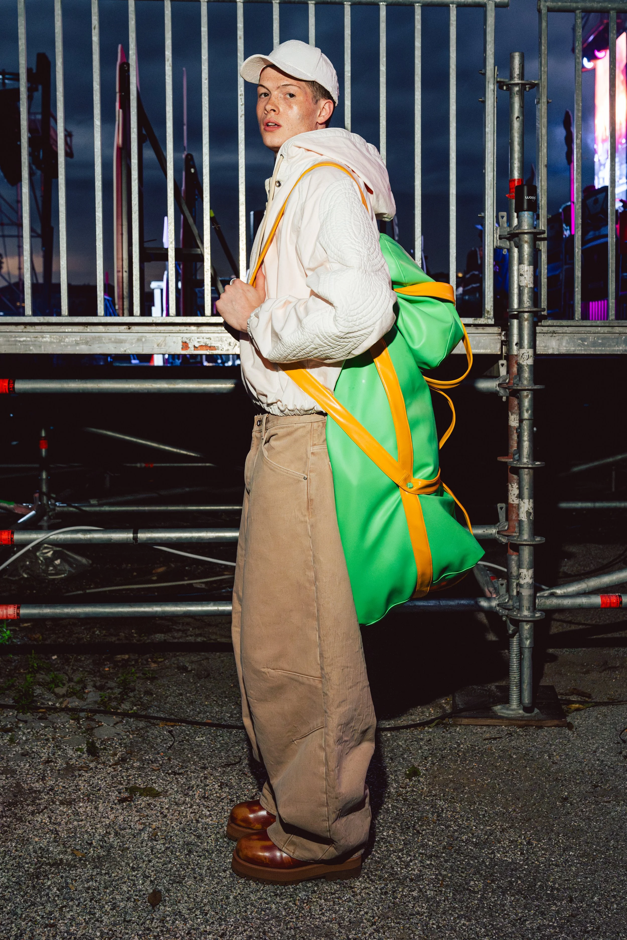 PDF_HOLYMOTOR_SS25_Look 2.jpg