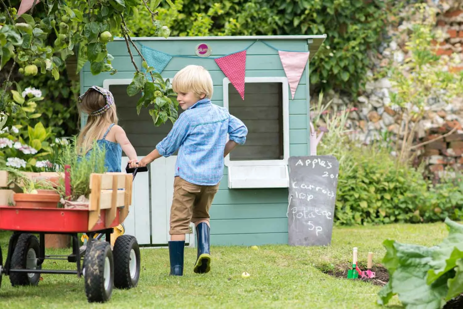 Plum Play Gardening Shoot by Tom Leighton | PhotosByTomTom