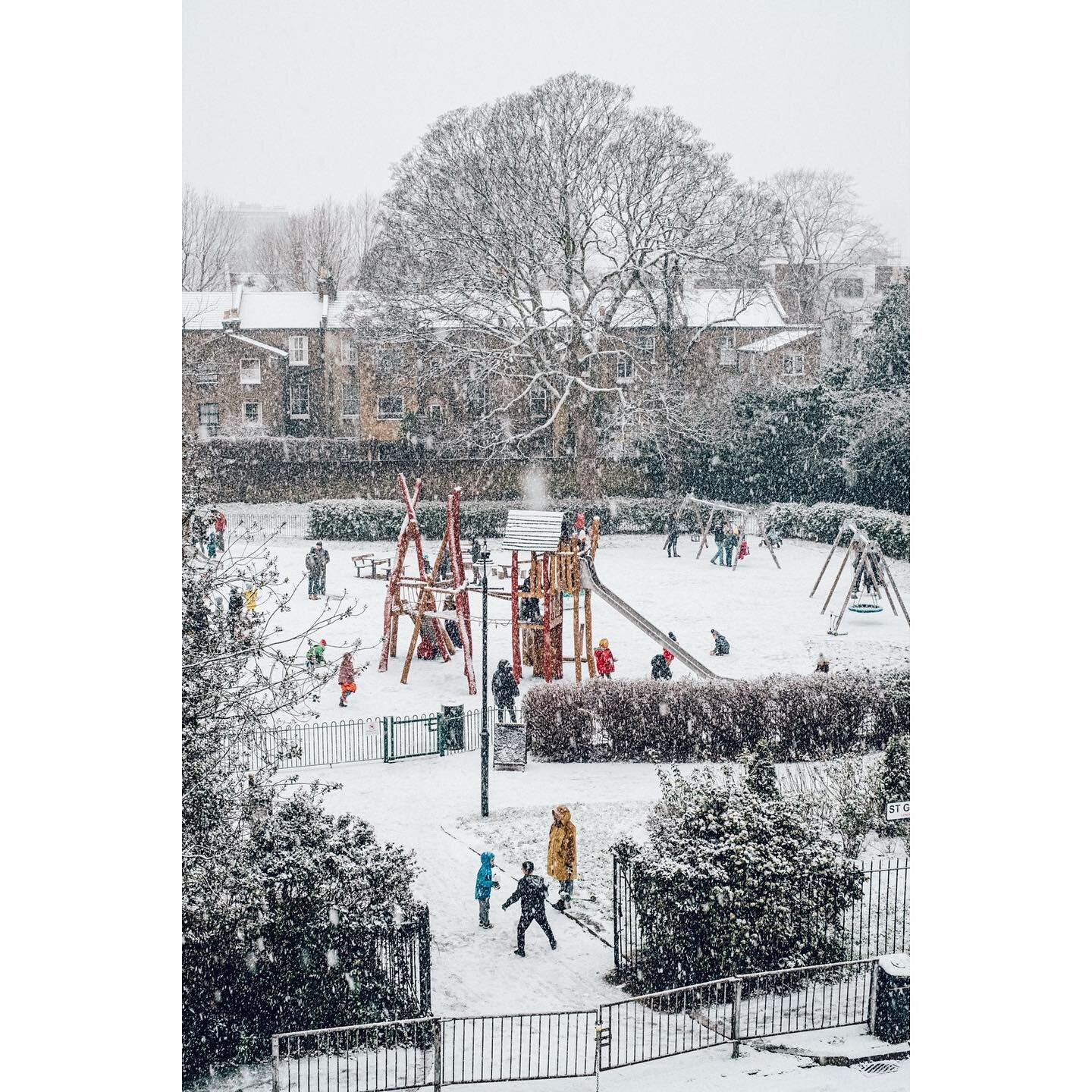 Obligatory ❄️ 📷 snow photo ❄️ 📷. It took about ten minutes from snow to start falling to this. Every kid in the neighbourhood seemed to turn up! #camberwell #london #snow #snowday
I&rsquo;m not going to share a picture of what it looks like now. It