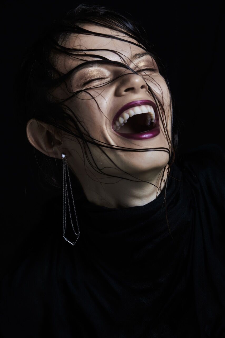 1_BlissLau_ChrisEckert_blade_earringA_preview.jpeg