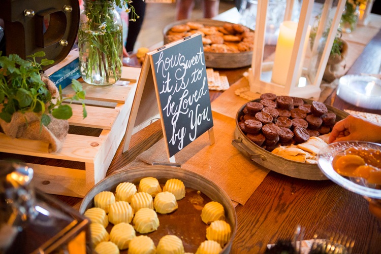 How sweet it is to be loved by you! Adorable little sweets station giving guests a sugar boost. 