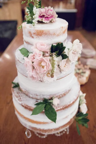 Guests were drooling over this stunner from The Sweetest Thing.