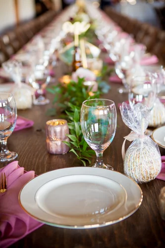 Long wood tables and wooden chairs brought out the exposed timber in abundance throughout the space.