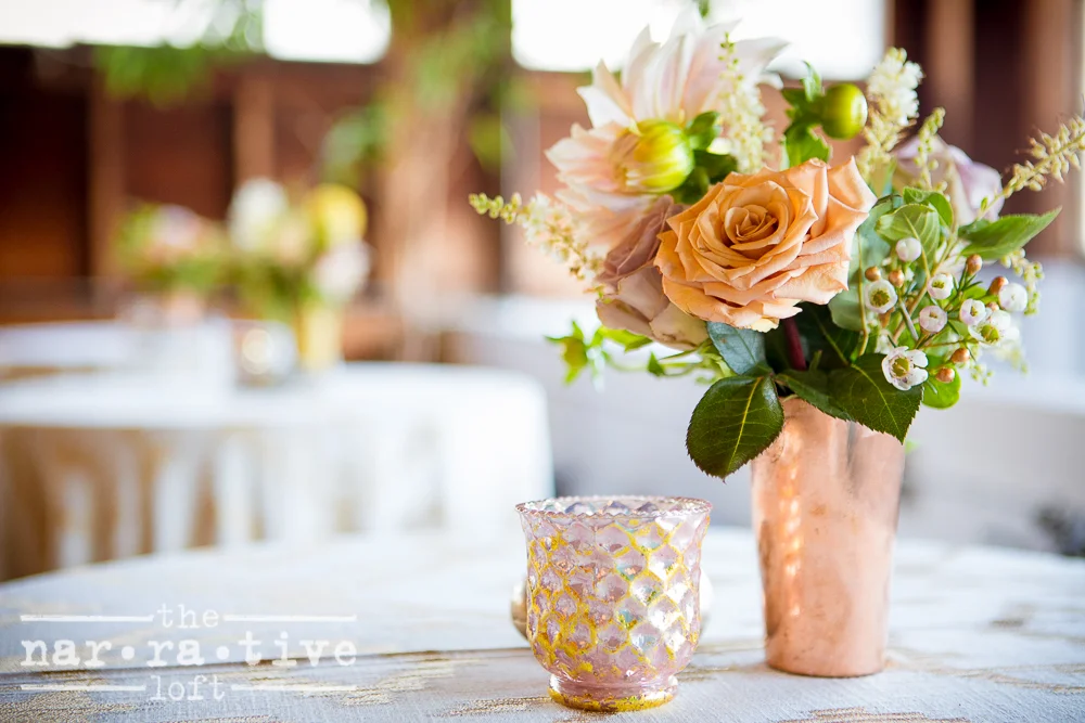 Warm tones and metallic accents. We're in love!